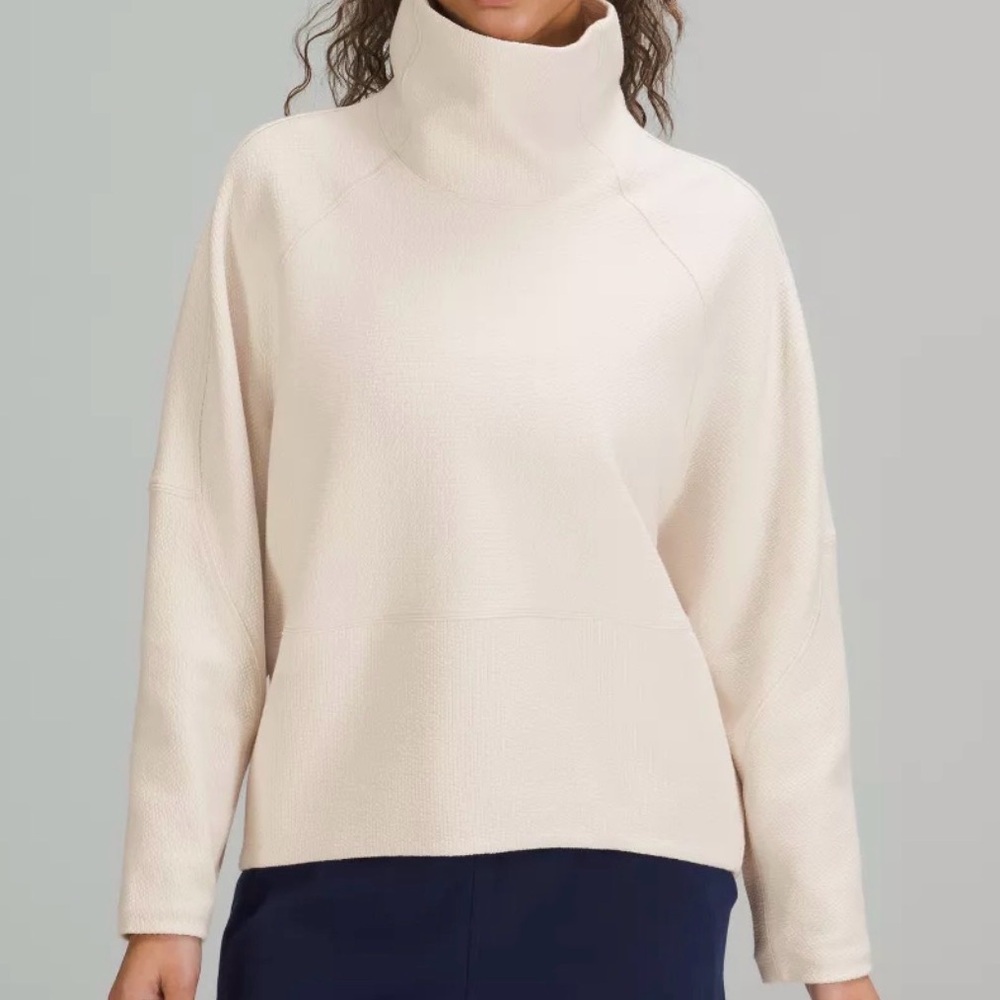 Lululemon Funnel Neck - Picture 2 of 6